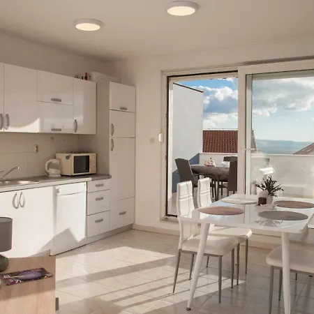Apartamento Duilovo Beach